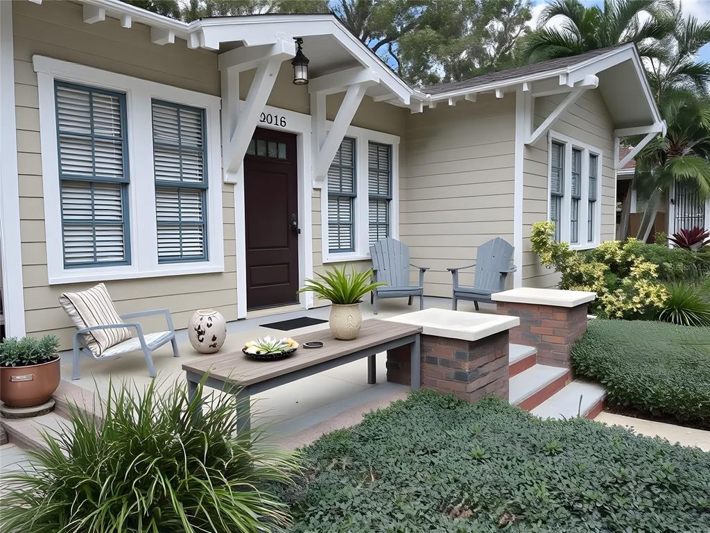 Photo of 807 S Fremont Avenue, Tampa, FL 33606 (MLS # TB8459650)