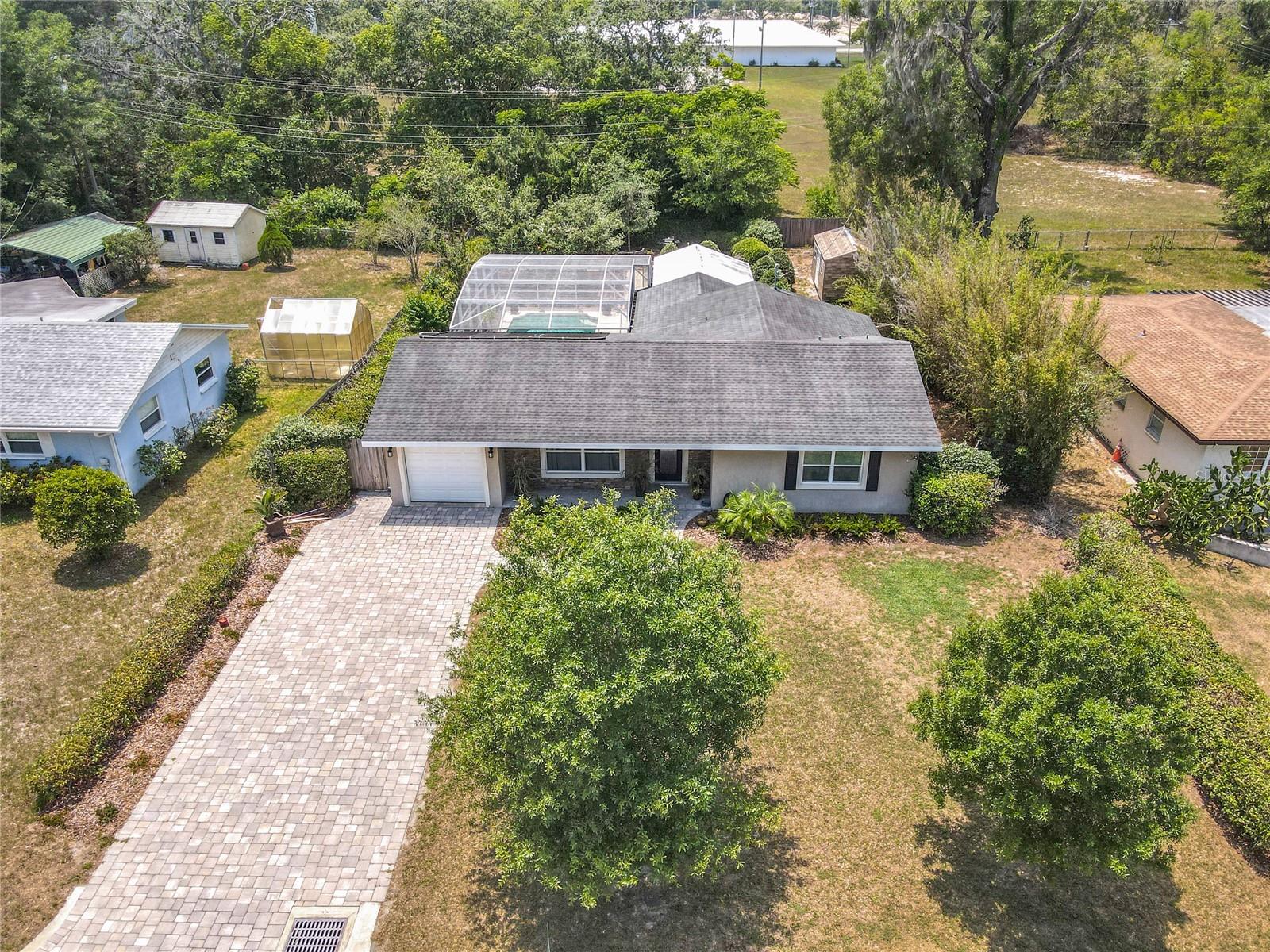 2550 MEADOWVIEW LANE