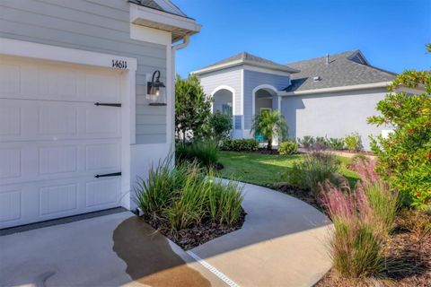 A home in PARRISH