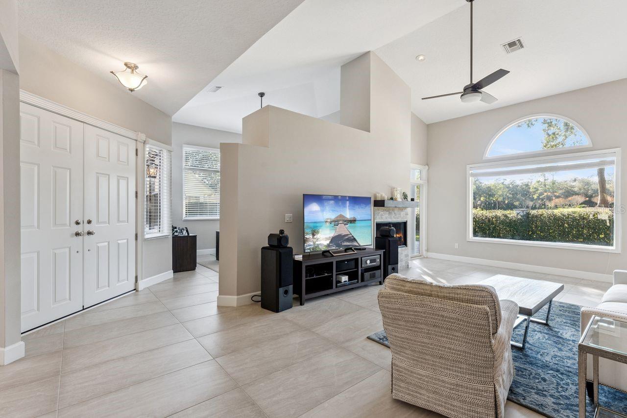 1293 W LANGLEY COURT