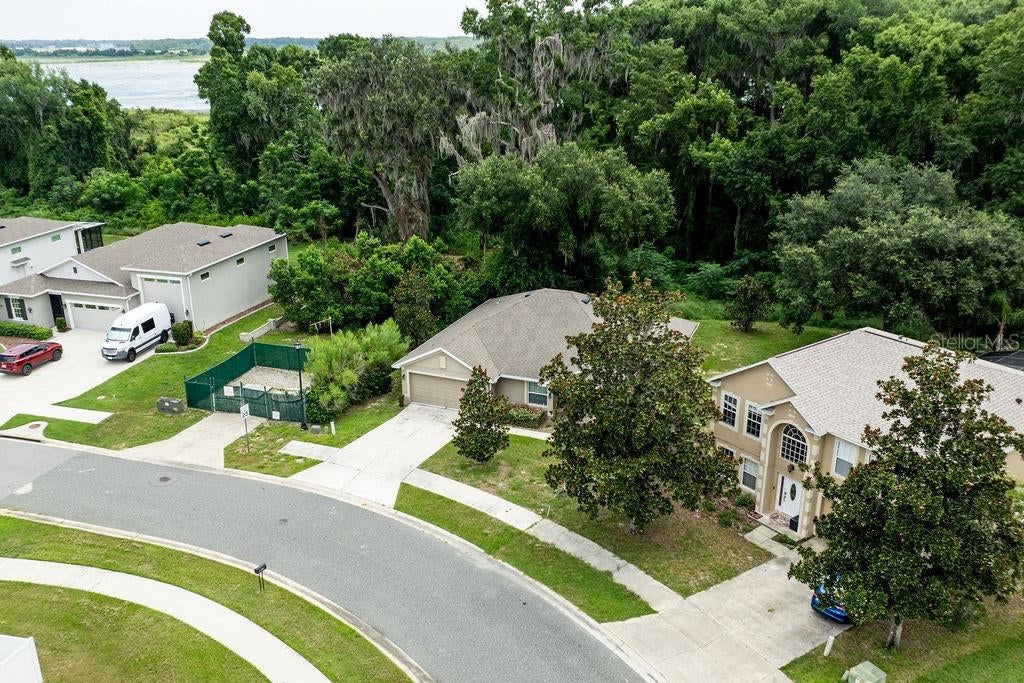 Photo of 7830 Sloewood Drive, Leesburg, FL 34748 (MLS # G5115633)