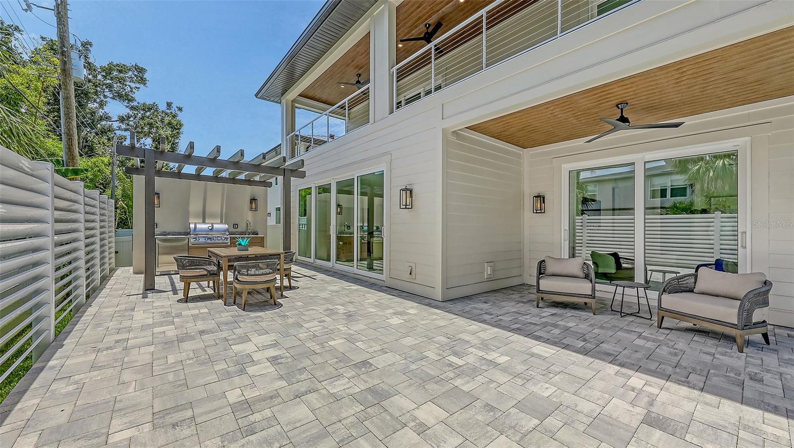 RUSTIC LODGE - Residential