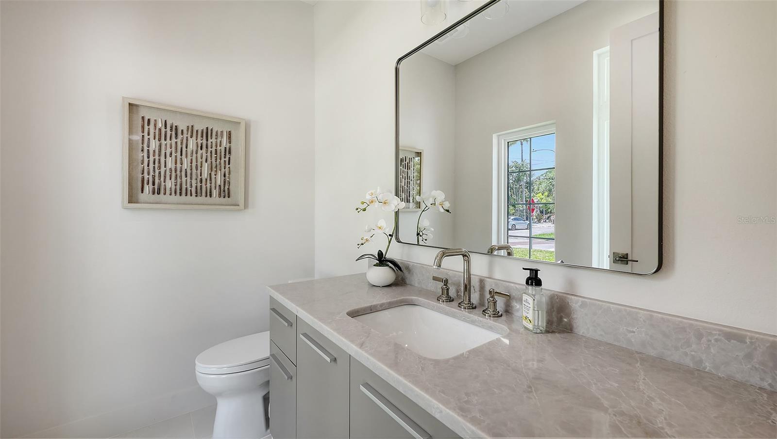 RUSTIC LODGE - Residential