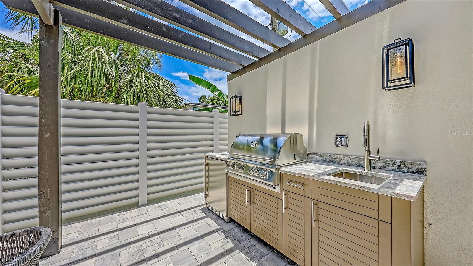 RUSTIC LODGE - Residential