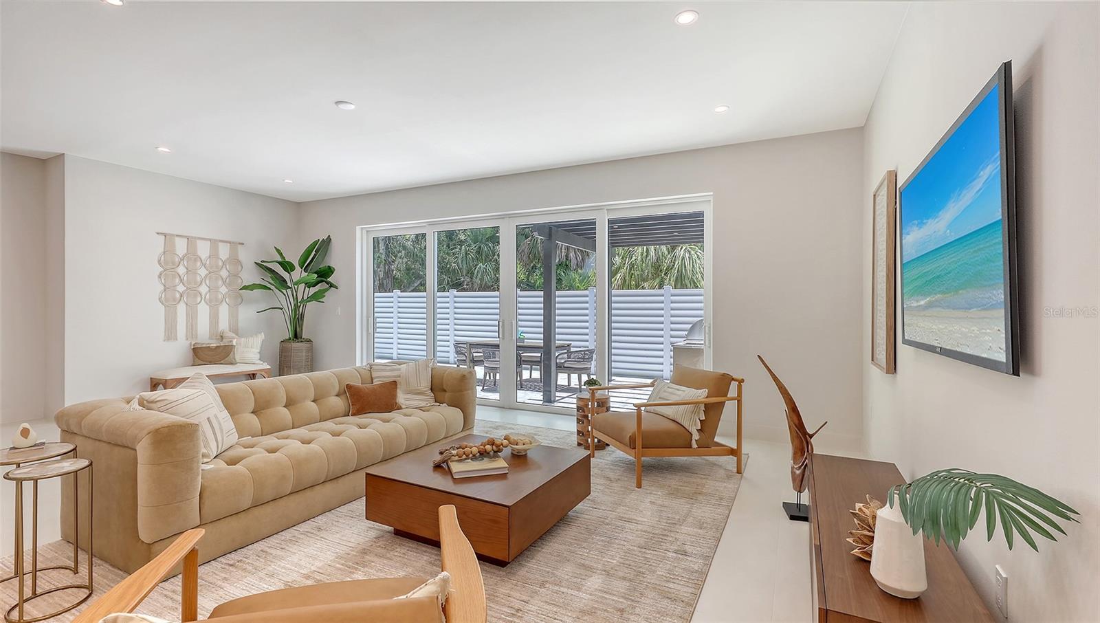 RUSTIC LODGE - Residential