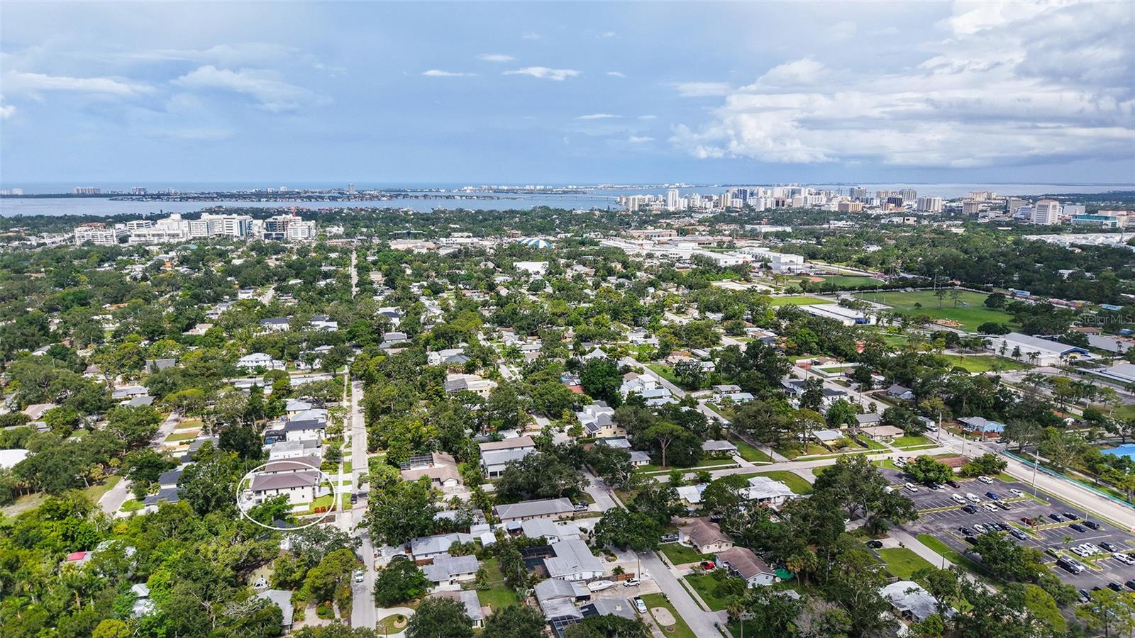 RUSTIC LODGE - Residential