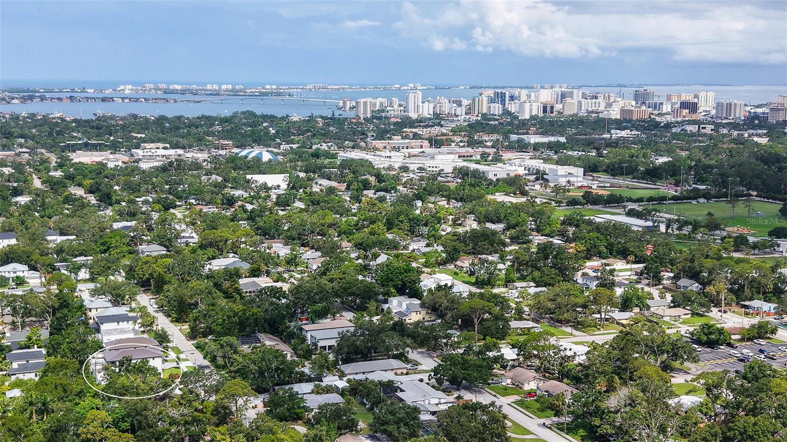 RUSTIC LODGE - Residential