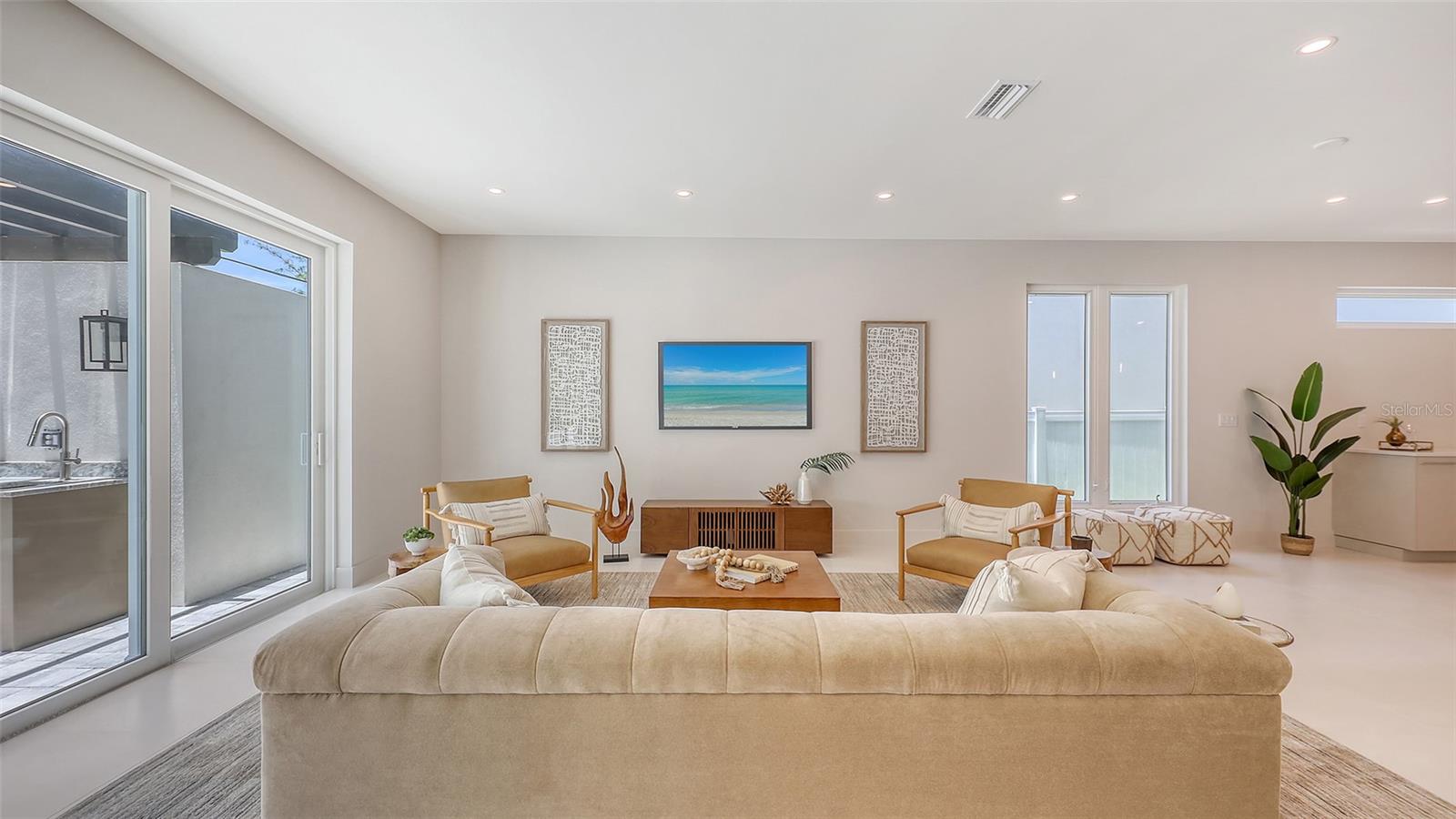 RUSTIC LODGE - Residential