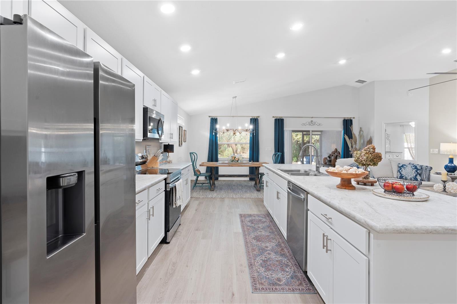 BRIDGEPORT LAKE PH TWO - Residential