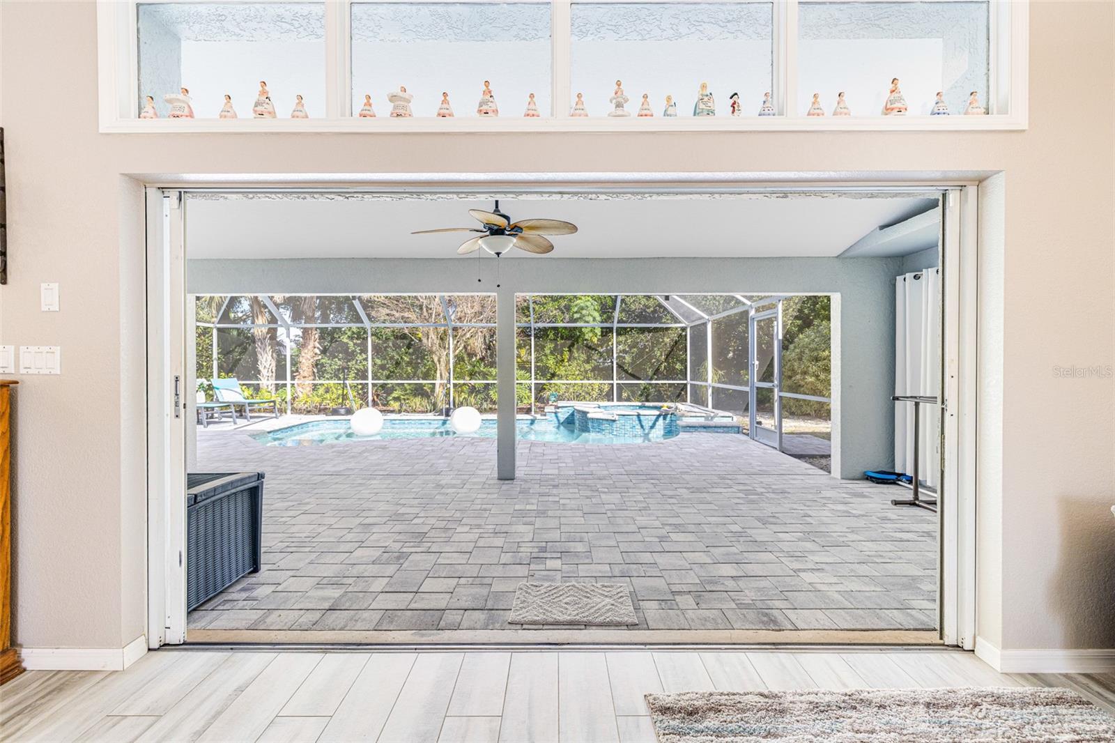 PALM SHORES - Residential