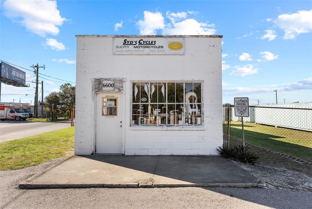 Photo of 6600 Haines Road N, St Petersburg, FL 33702 (MLS # TB8471105)