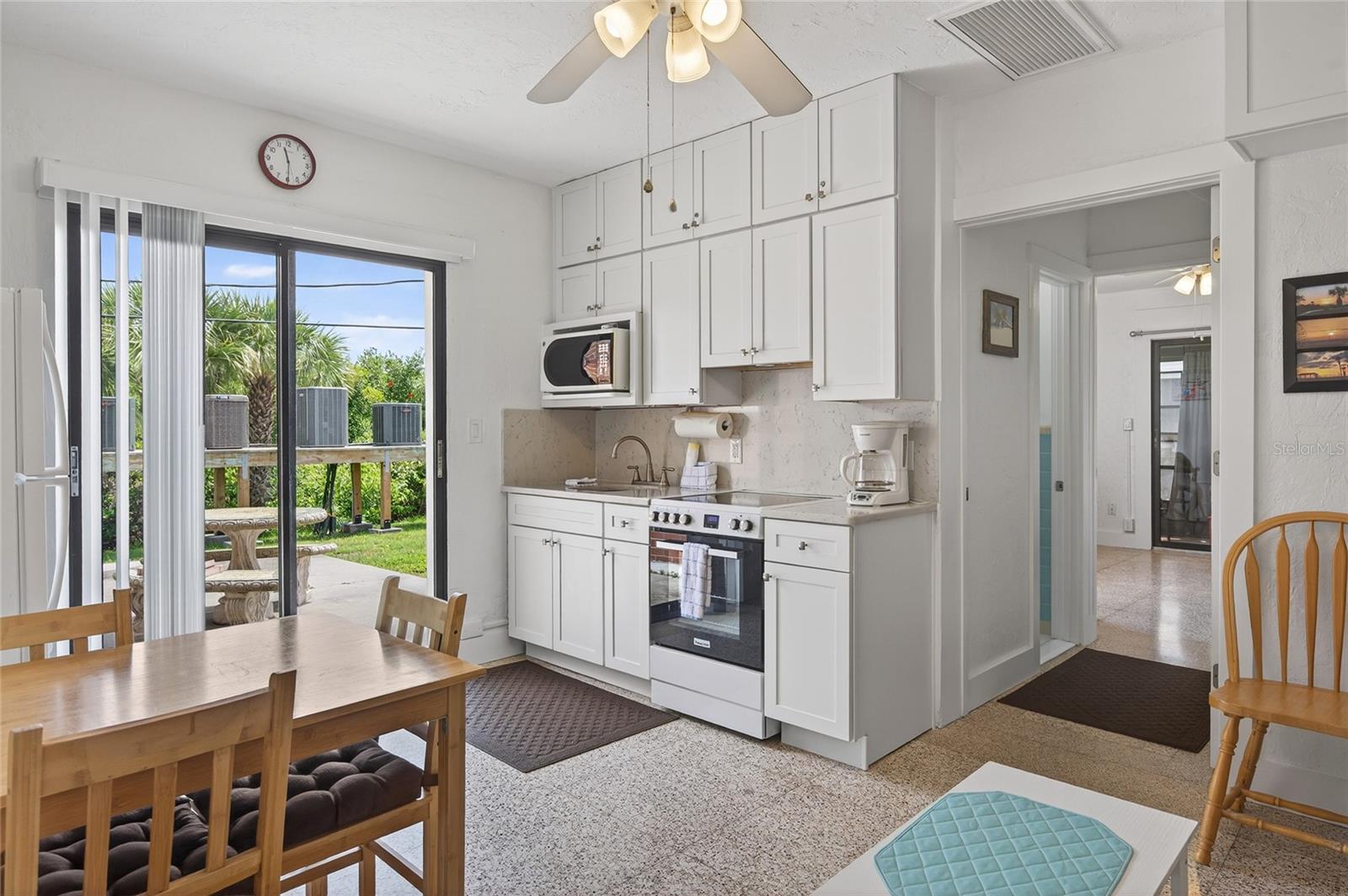908 VILLAS DRIVE 14