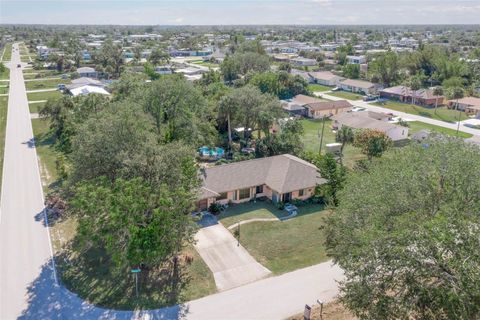 A home in PORT CHARLOTTE