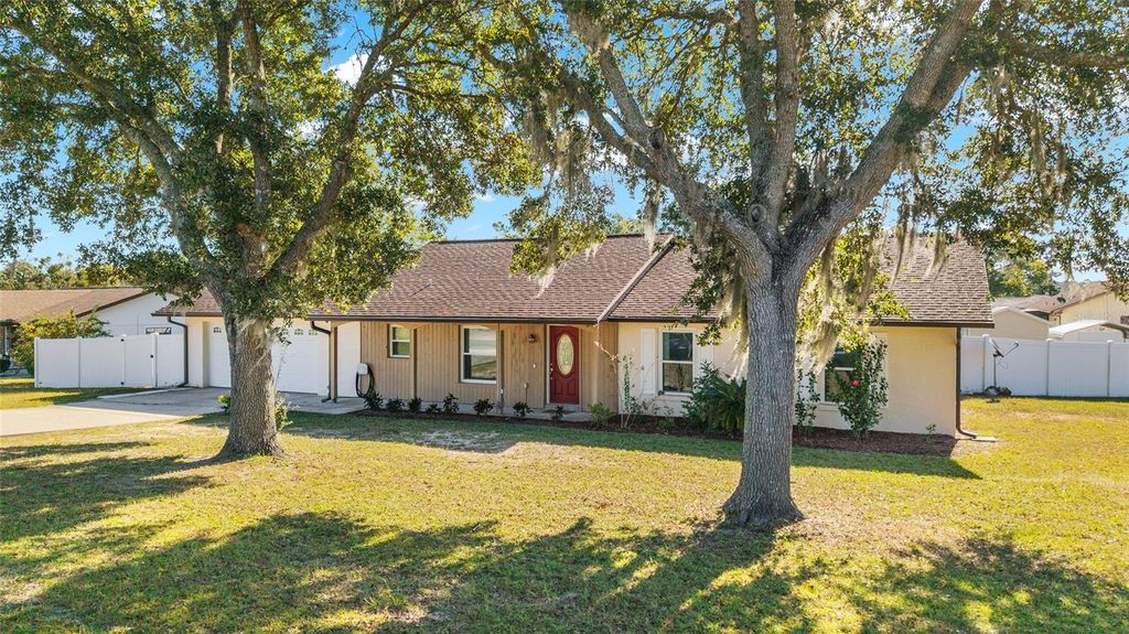 Photo of 10361 SW 83rd Terrace, Ocala, FL 34481 (MLS # OM712415)