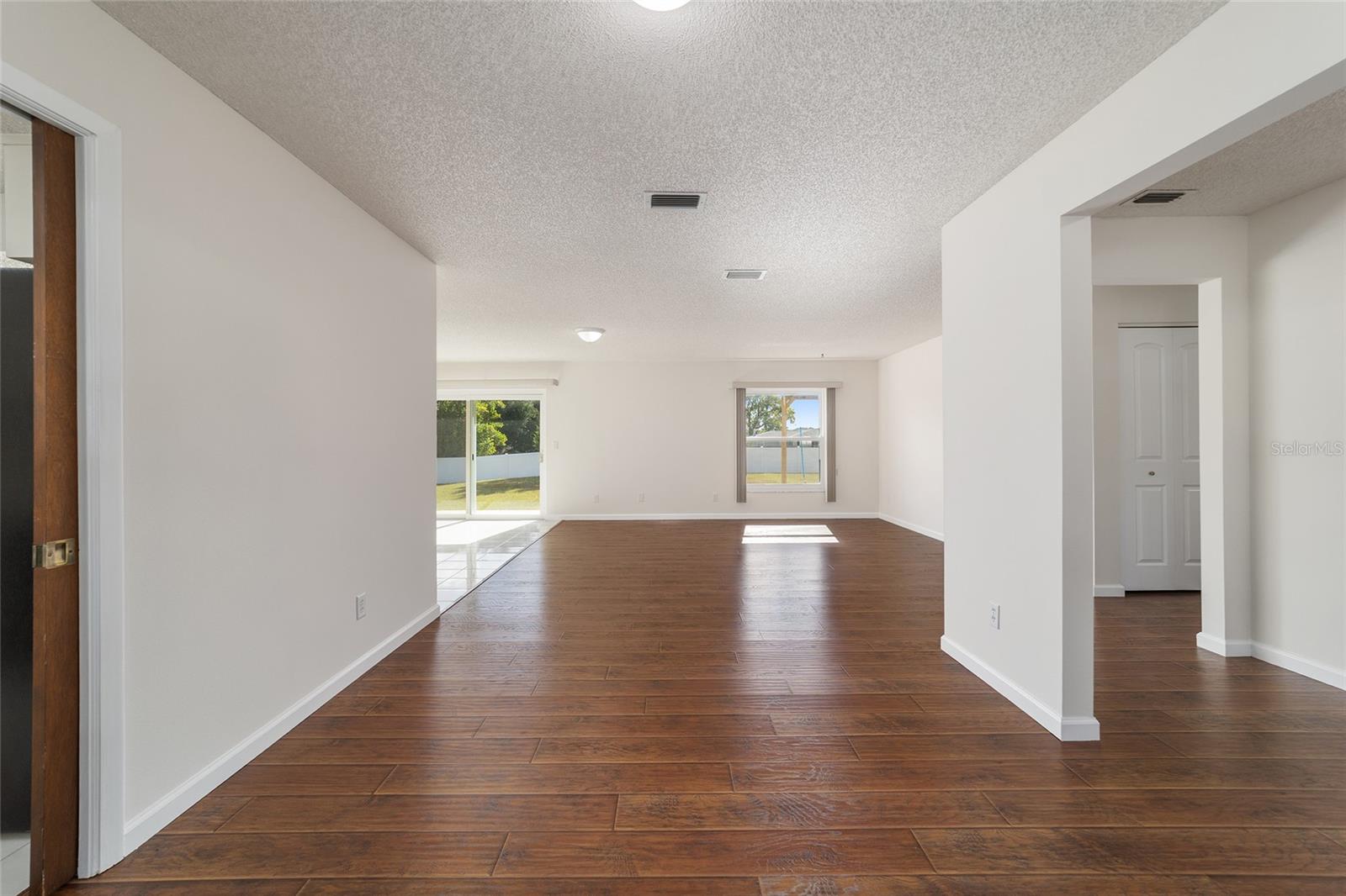 KINGSLAND COUNTRY ESTATES - Residential