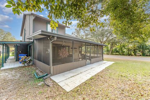 A home in LAKELAND