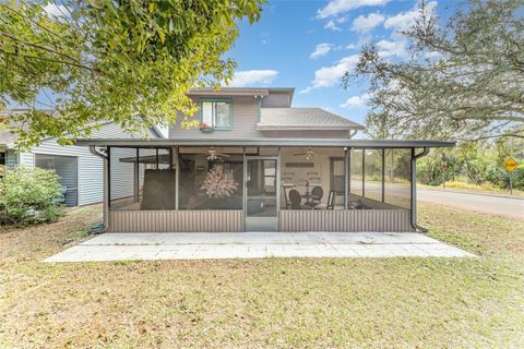 A home in LAKELAND