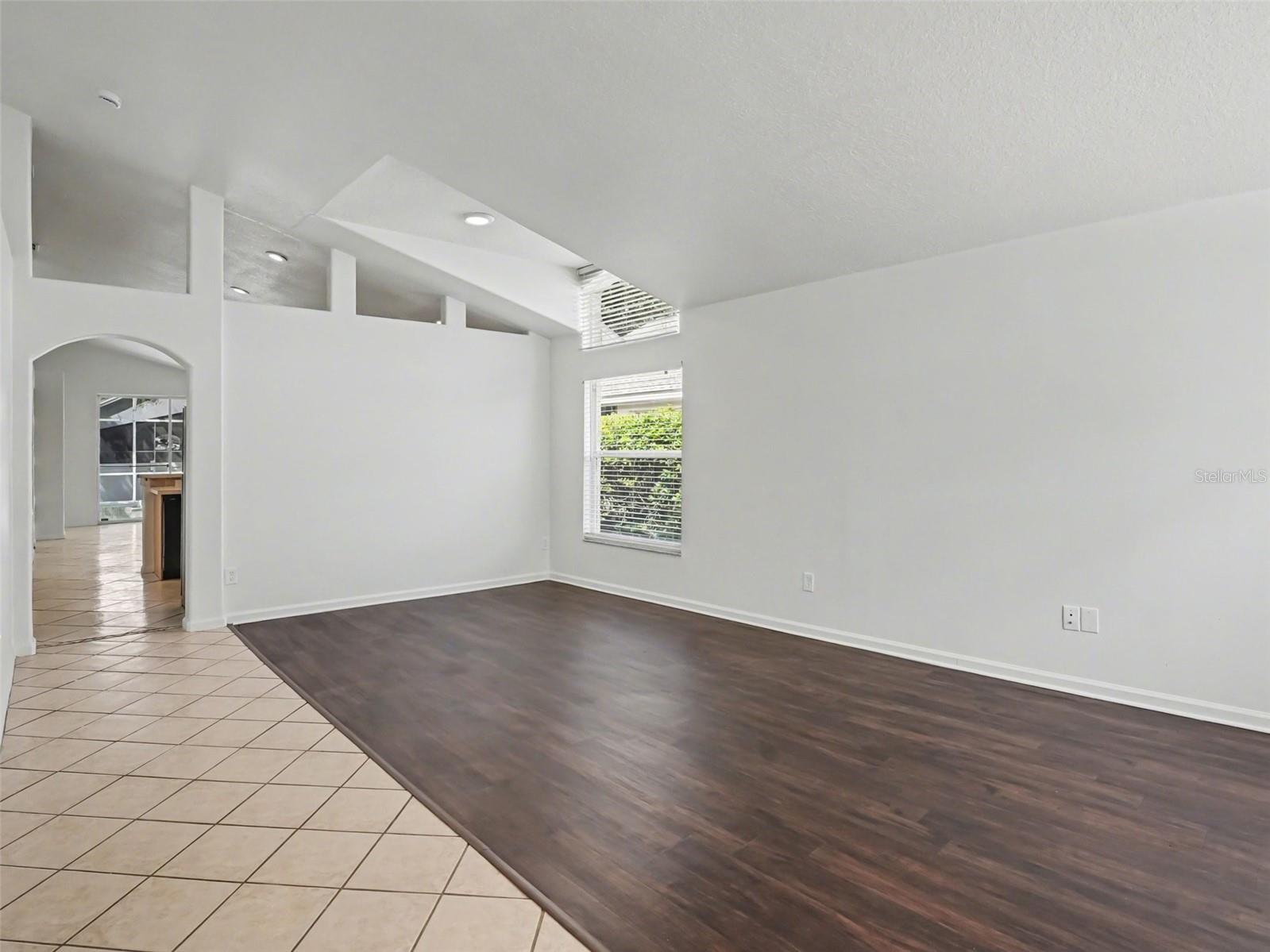 WESTON HILLS SUB - Residential