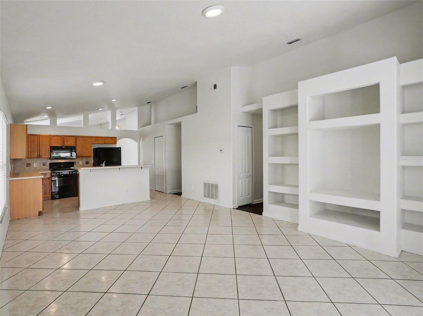 WESTON HILLS SUB - Residential