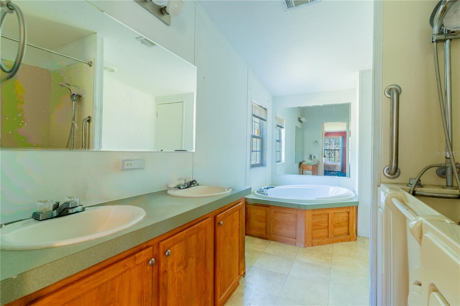 NOT IN A SUBDIVISION - Residential