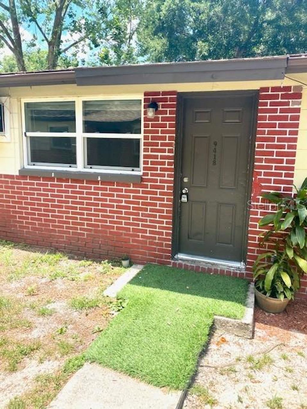 Photo of 9420 Greystone Road, Thonotosassa, FL 33592 (MLS # TB8379534)