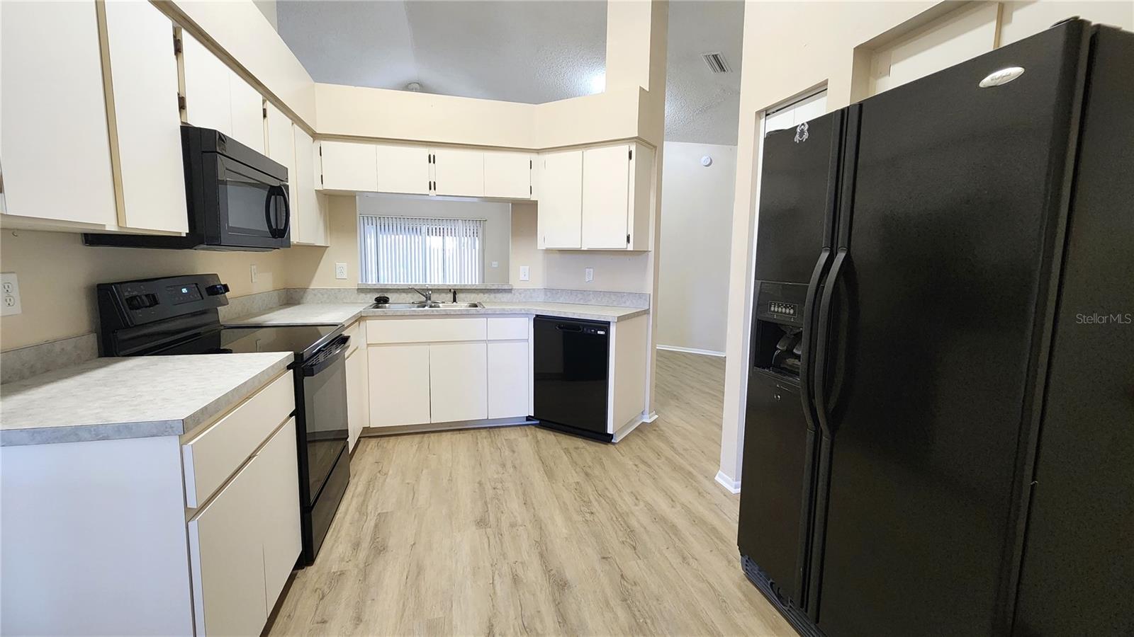 STERLING RANCH UNTS 7 8 & 9 - Residential Lease