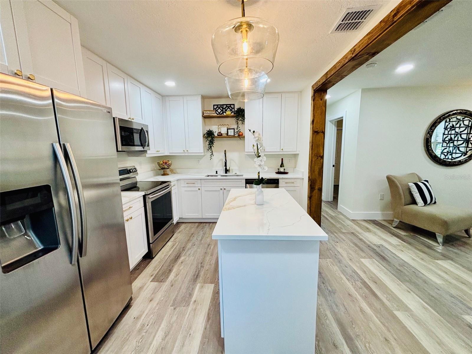 HANKINS SUBURBAN HOMESITES RE - Residential