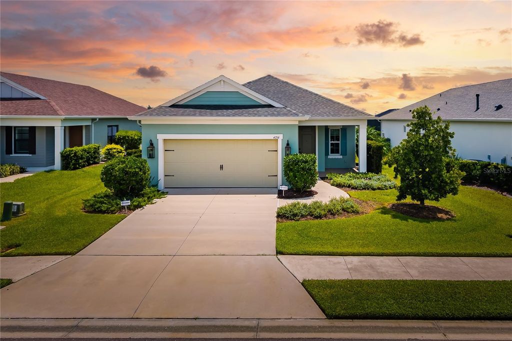 Photo of 4716 Foxtail Drive, Parrish, FL 34219 (MLS # A4661700)