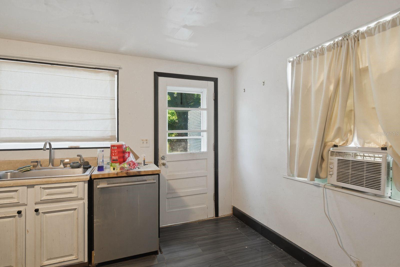 PATRICIA ESTATES - Residential