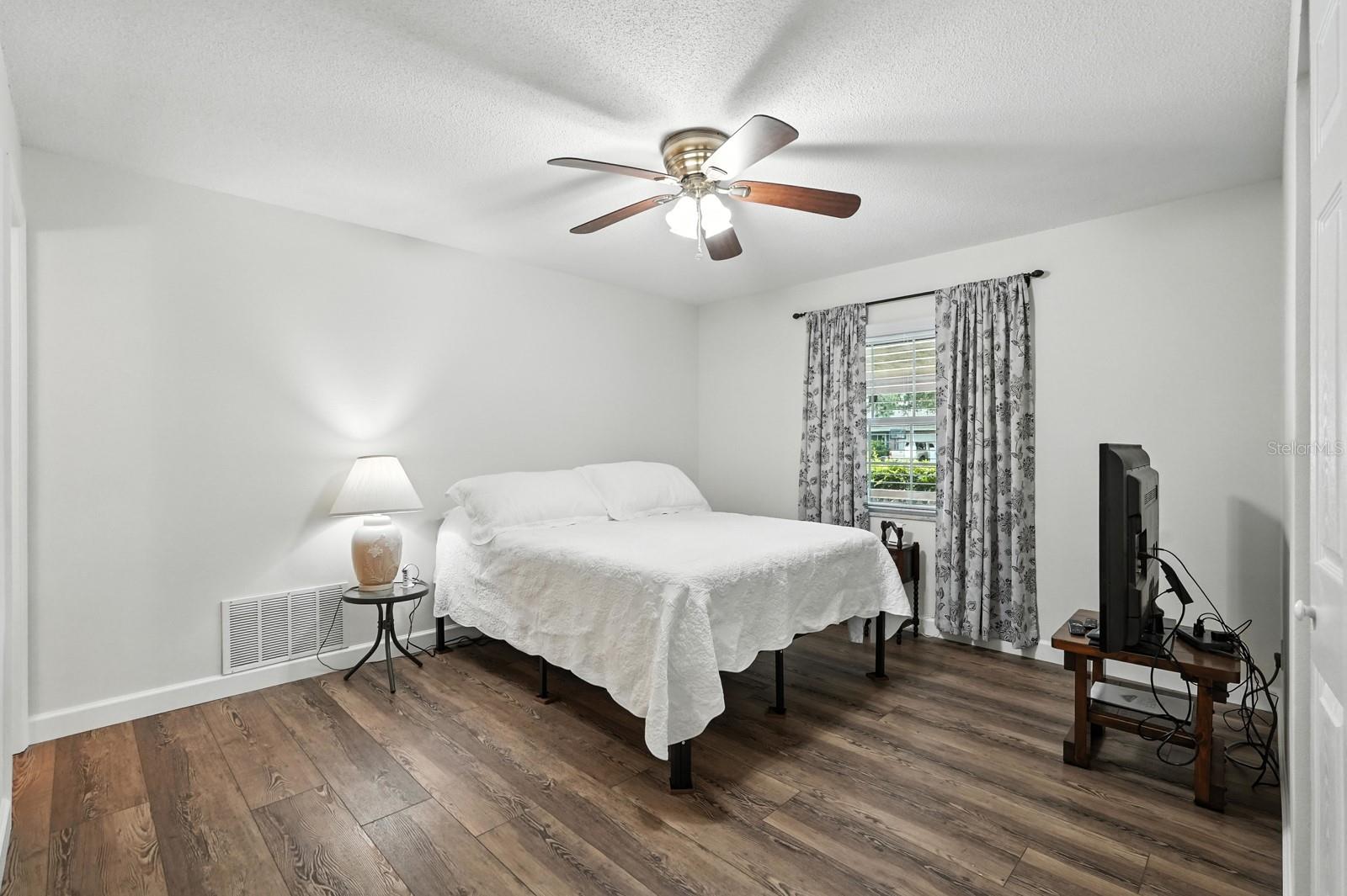 LANTERN PARK UNITS 01 & 02 - Residential