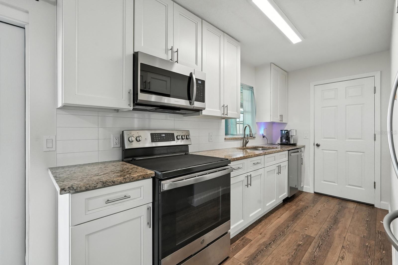 LANTERN PARK UNITS 01 & 02 - Residential