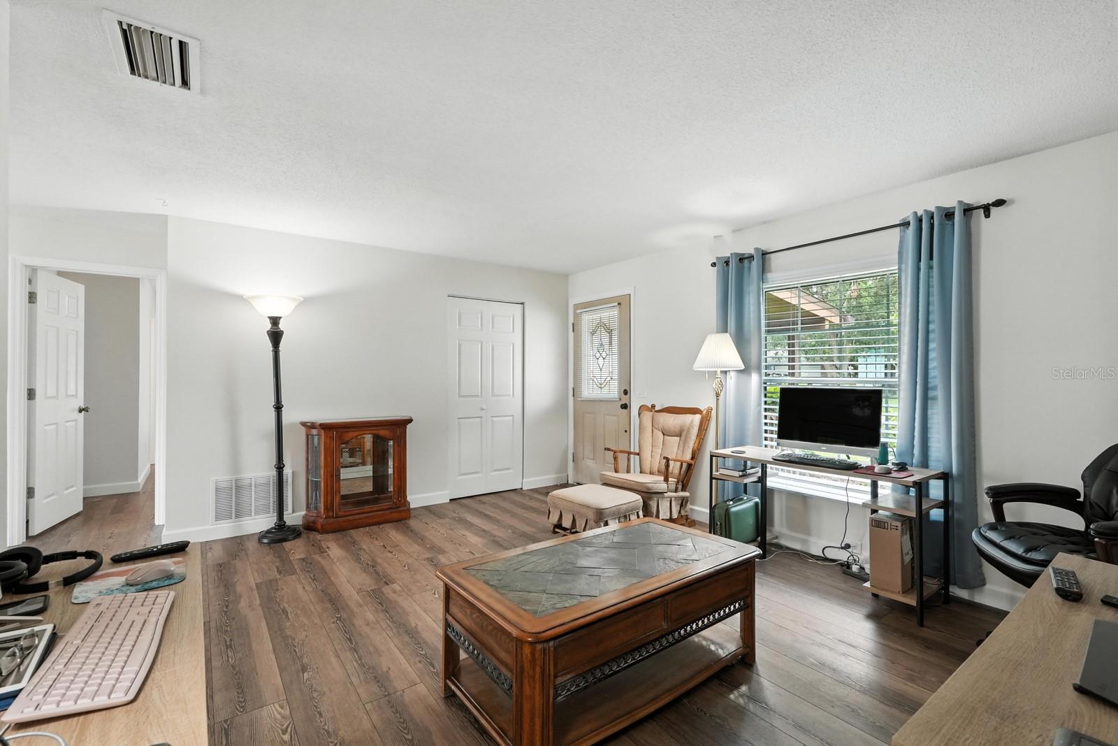 LANTERN PARK UNITS 01 & 02 - Residential