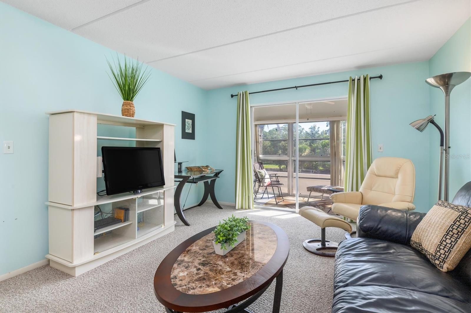 708 TAMIAMI TRAIL S 216