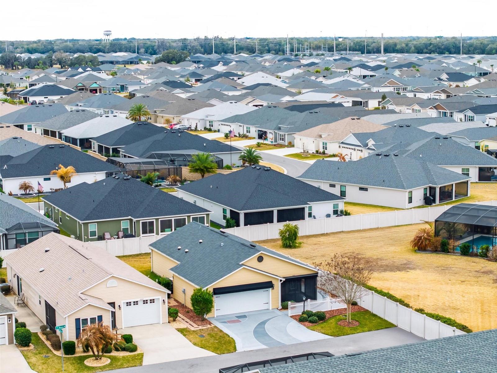 SOUTHERN OAKS CHASE VILLAS - Residential