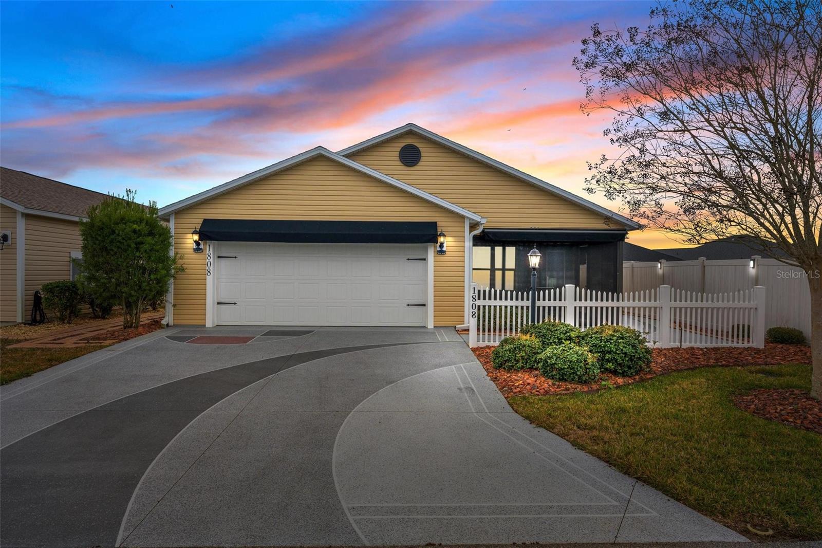 SOUTHERN OAKS CHASE VILLAS - Residential