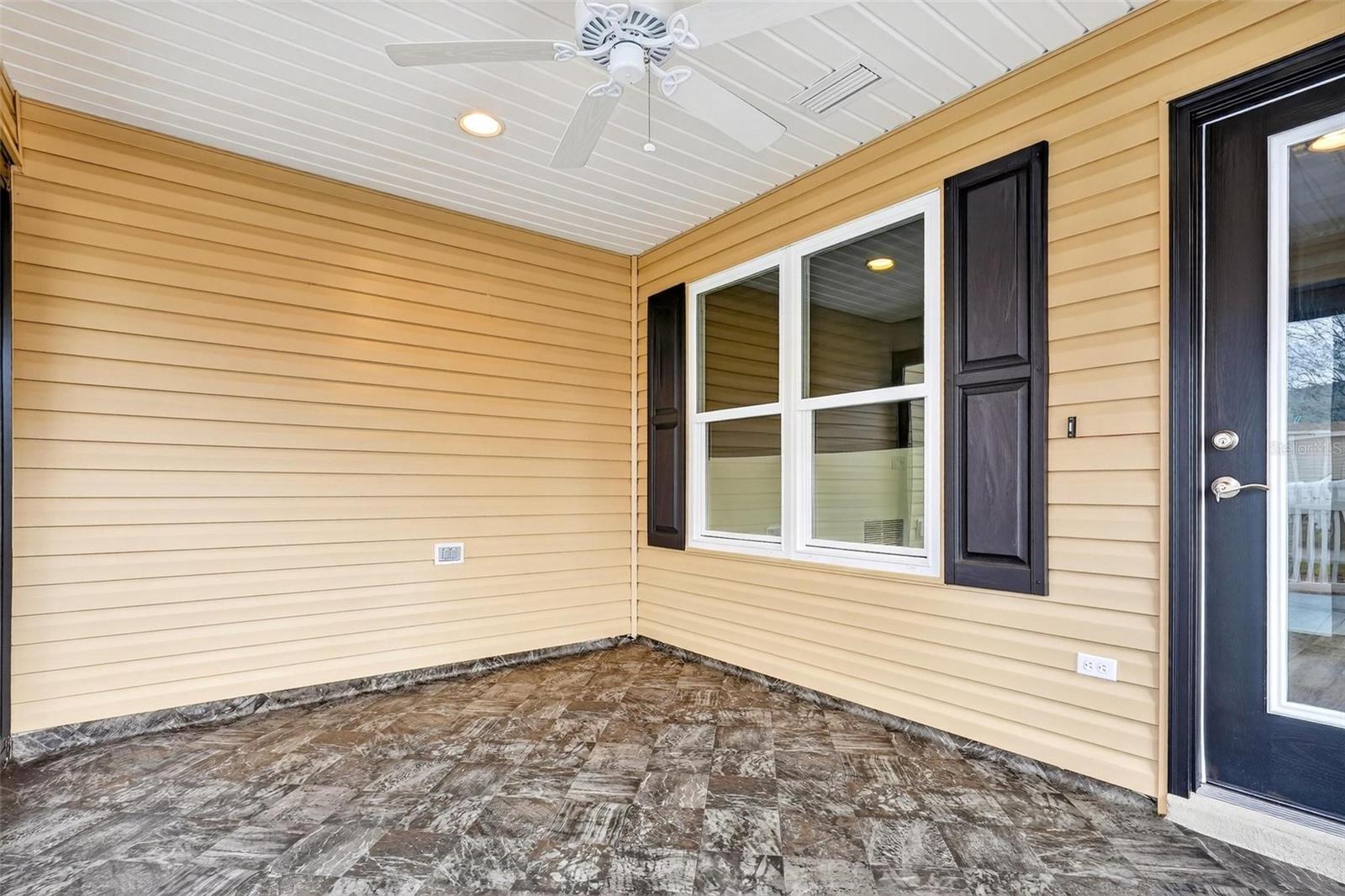 SOUTHERN OAKS CHASE VILLAS - Residential