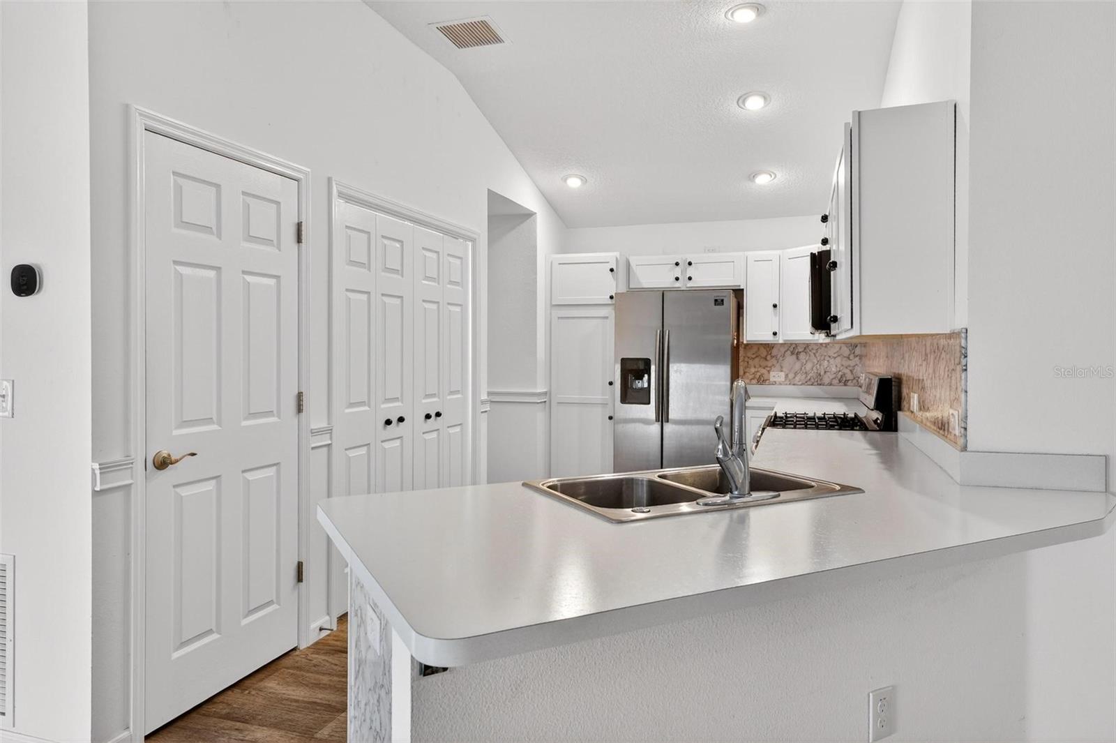 SOUTHERN OAKS CHASE VILLAS - Residential