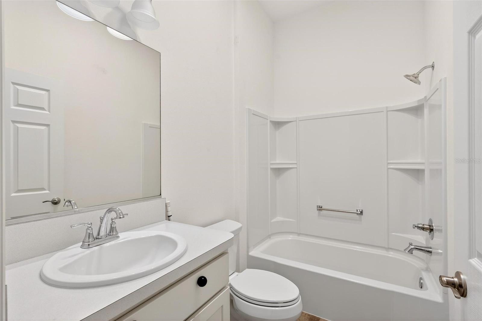 SOUTHERN OAKS CHASE VILLAS - Residential