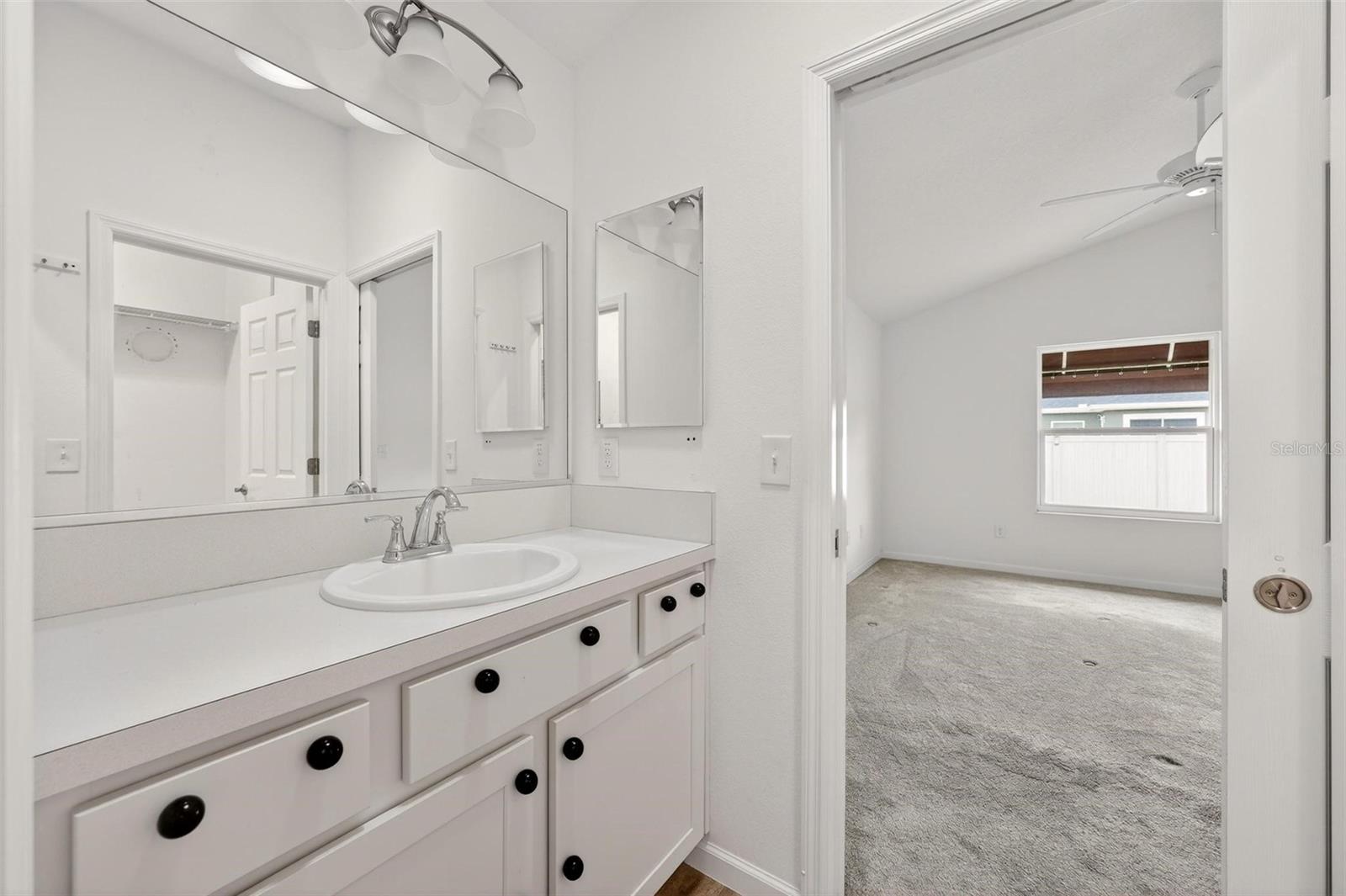 SOUTHERN OAKS CHASE VILLAS - Residential