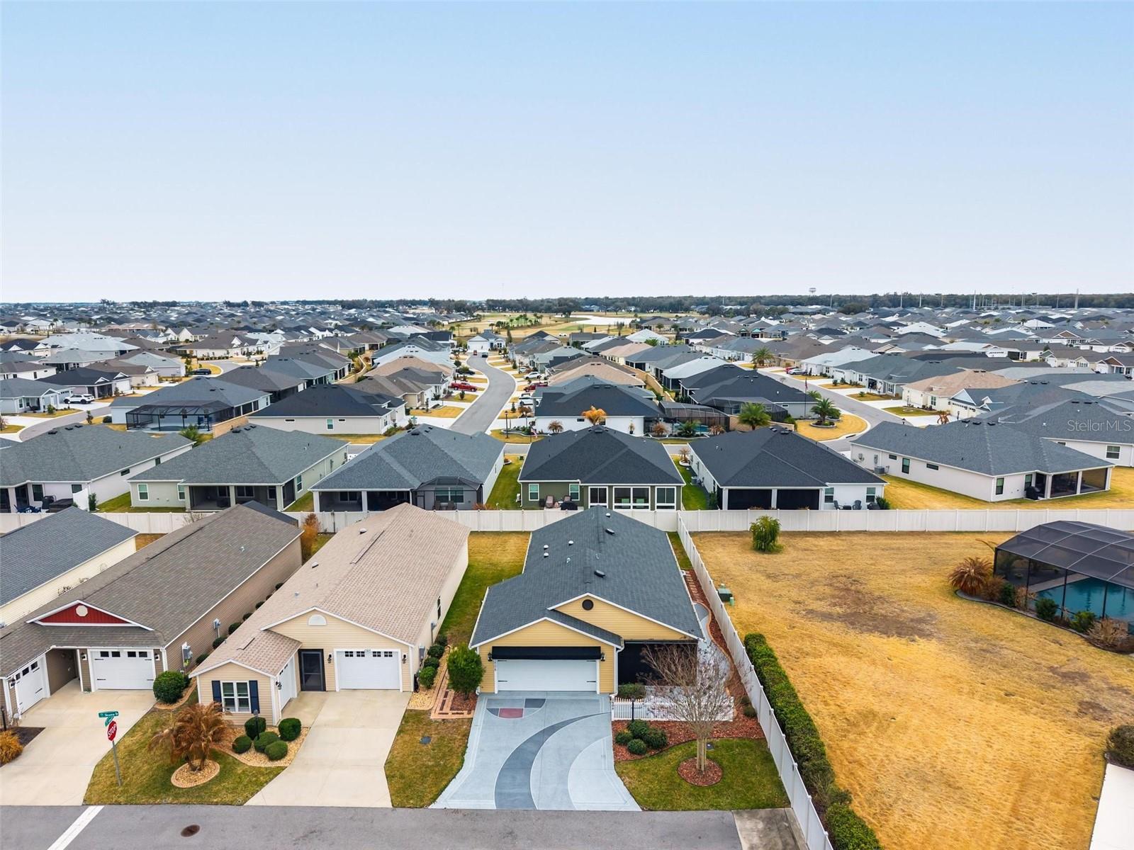 SOUTHERN OAKS CHASE VILLAS - Residential