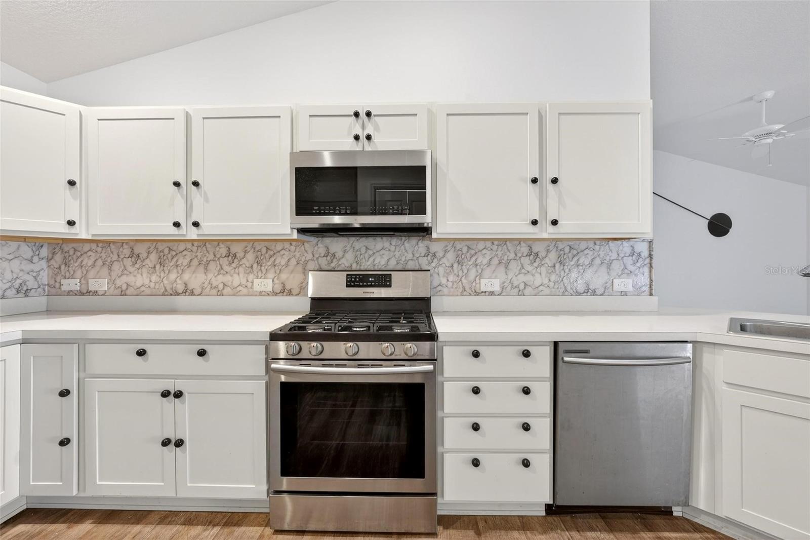 SOUTHERN OAKS CHASE VILLAS - Residential