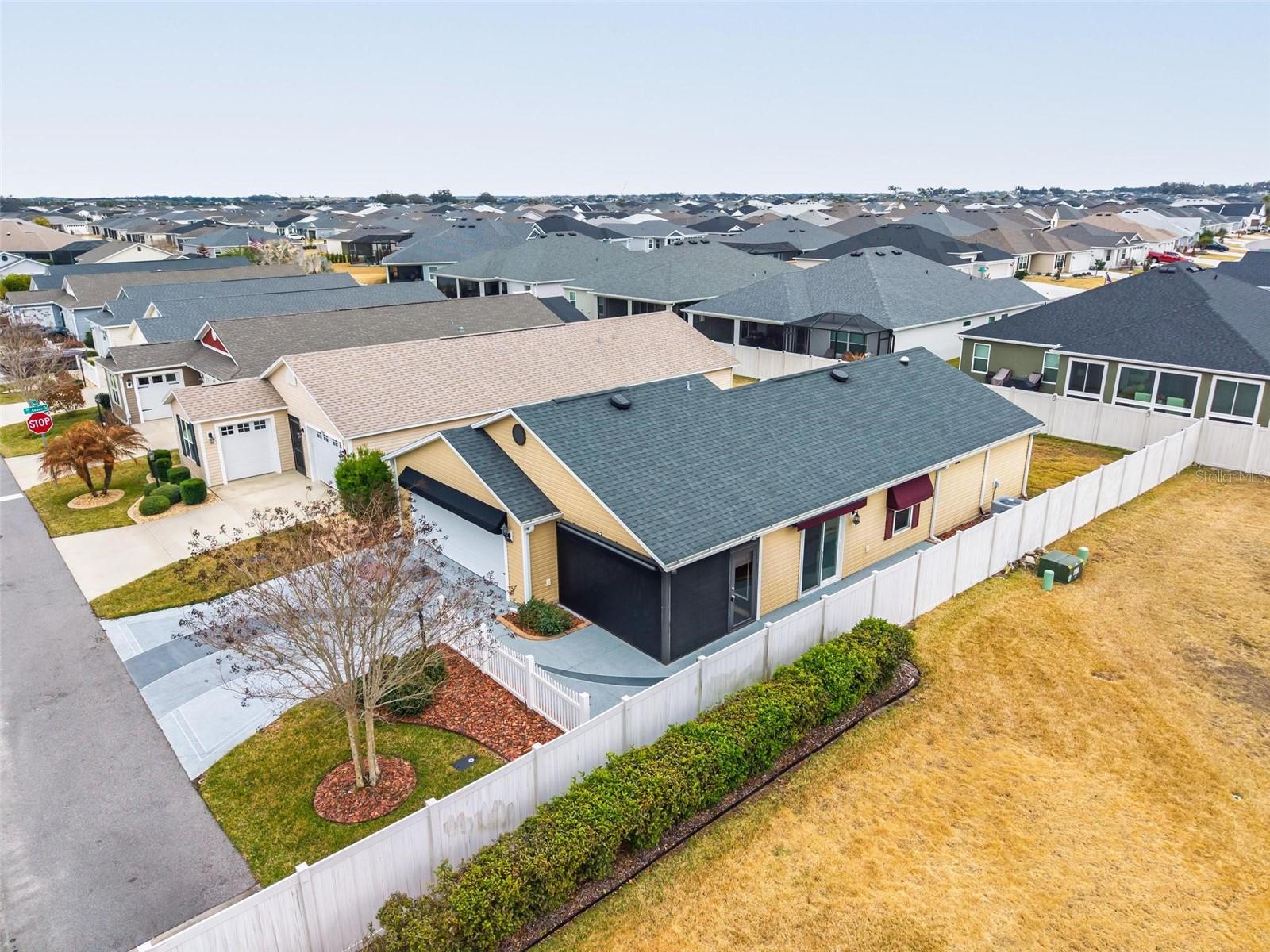 SOUTHERN OAKS CHASE VILLAS - Residential