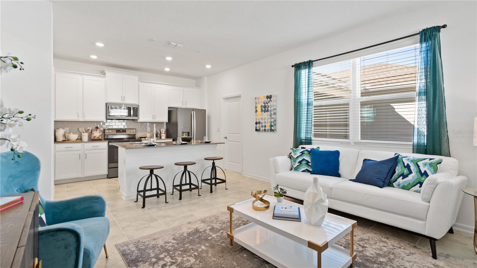 SPRINGHEAD LAKES 25TH - Residential