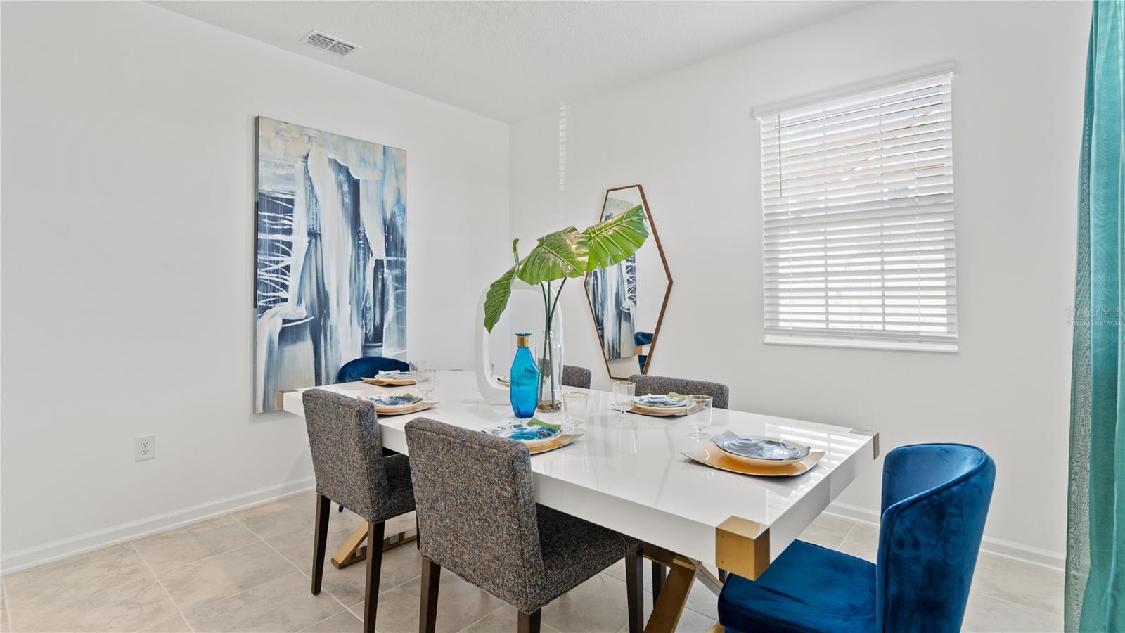 SPRINGHEAD LAKES 25TH - Residential