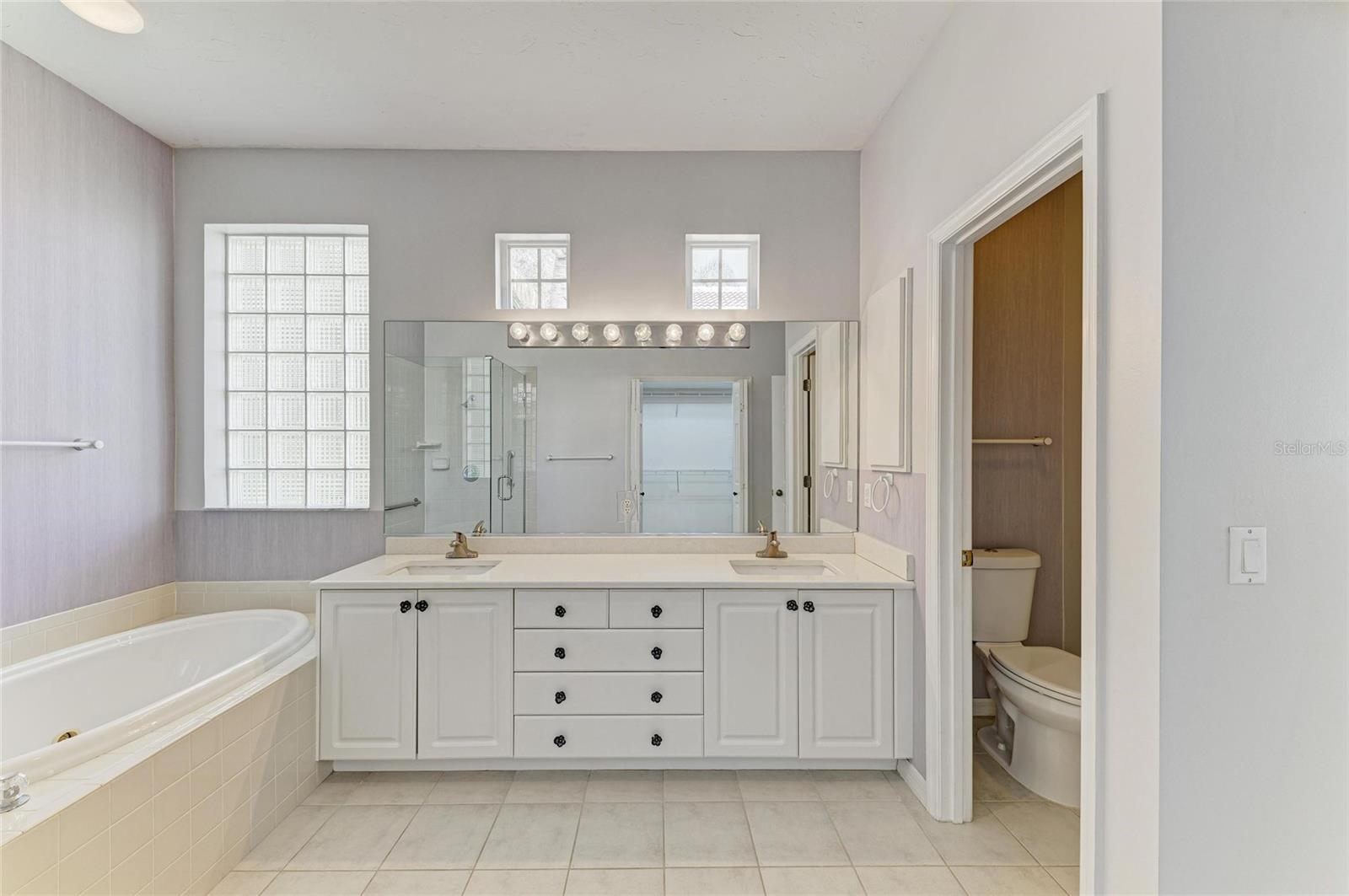 THE GREENS AT EL CONQUISTADOR - Residential