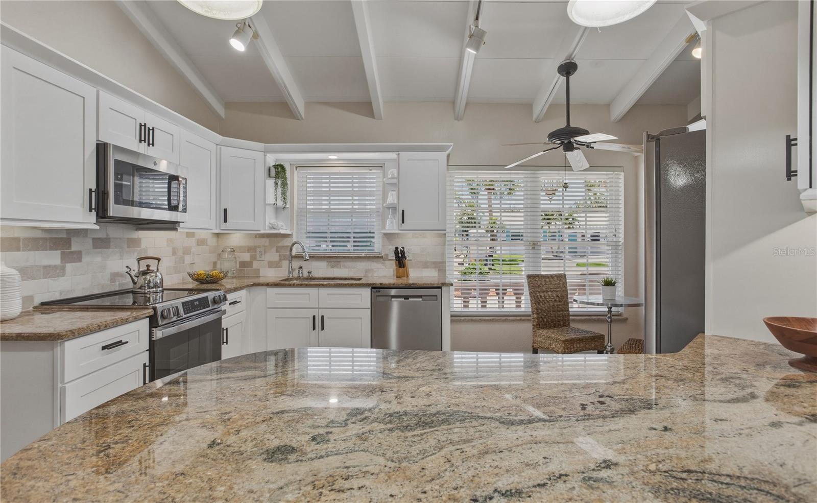 SUNRAY BEACH HOMES - Residential