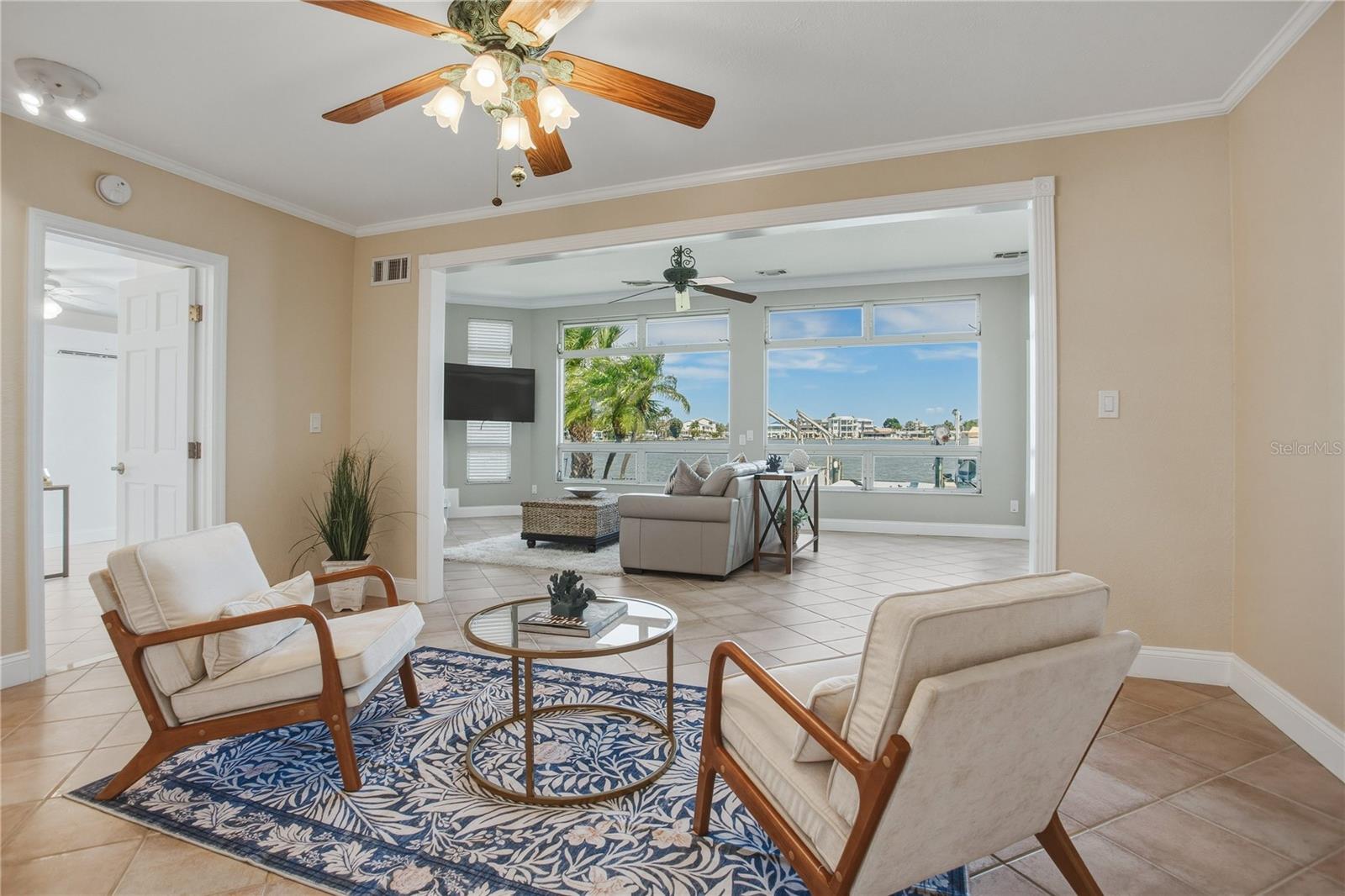 SUNRAY BEACH HOMES - Residential