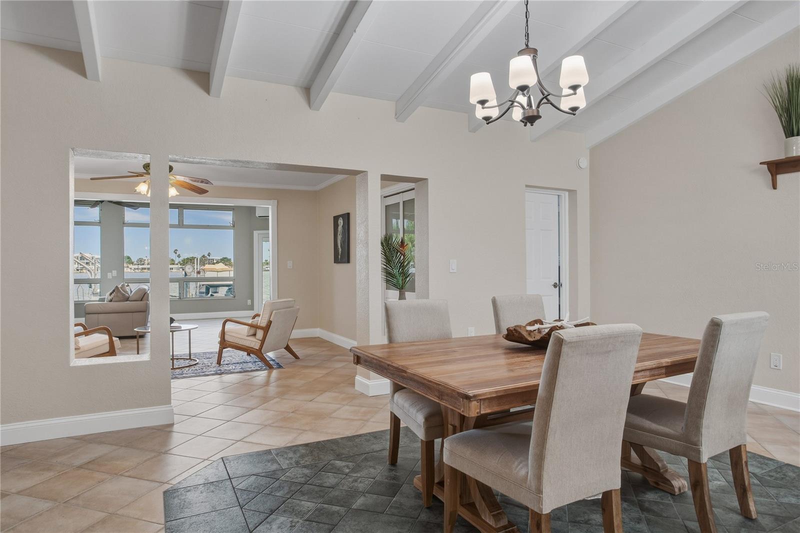 SUNRAY BEACH HOMES - Residential
