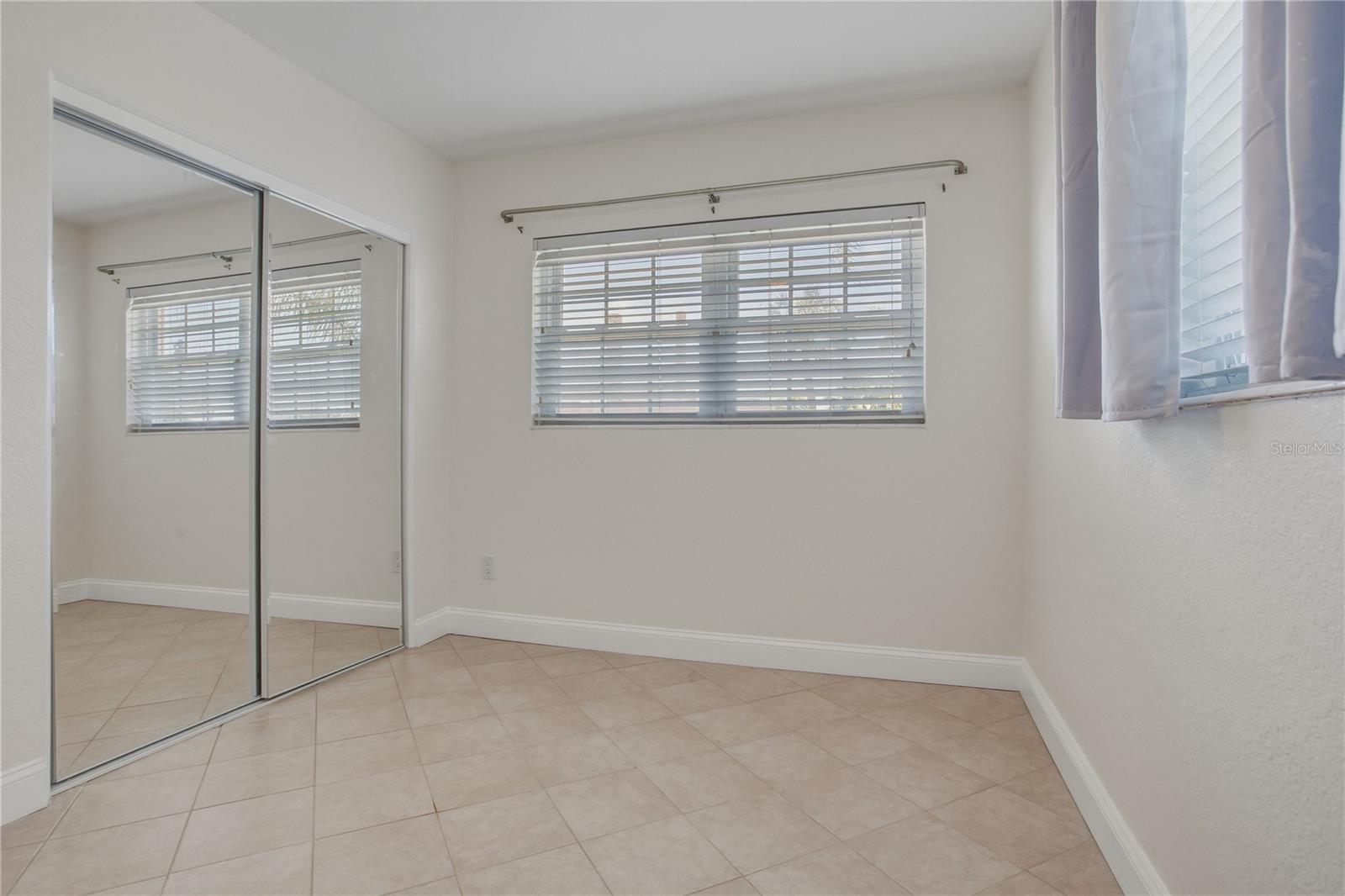 SUNRAY BEACH HOMES - Residential