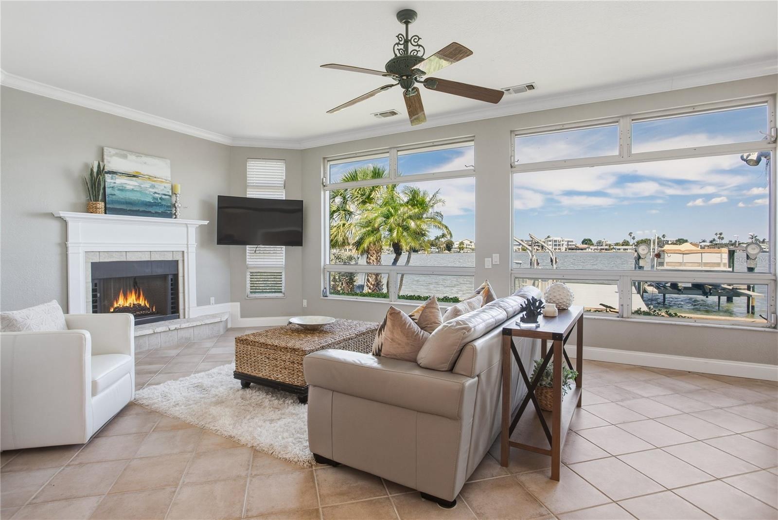 SUNRAY BEACH HOMES - Residential
